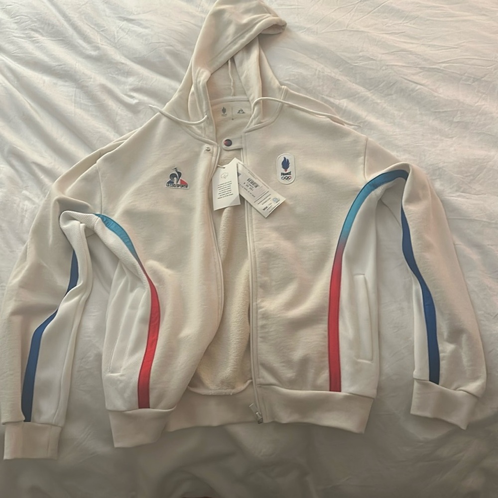 Brand New with tags. Official LeCoq Sportif 2024 Paris Olympics Sweatshirt